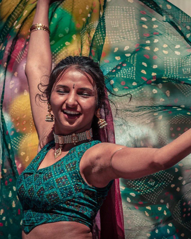 bindas girl dp 20