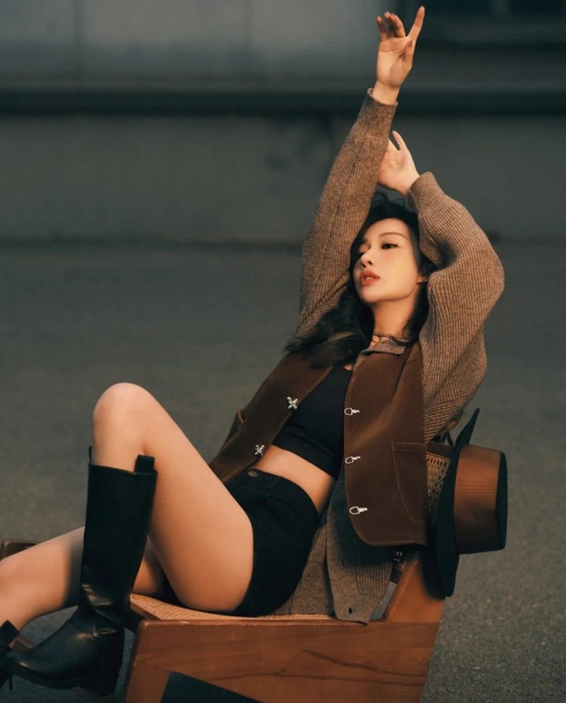 cool girl pic 16