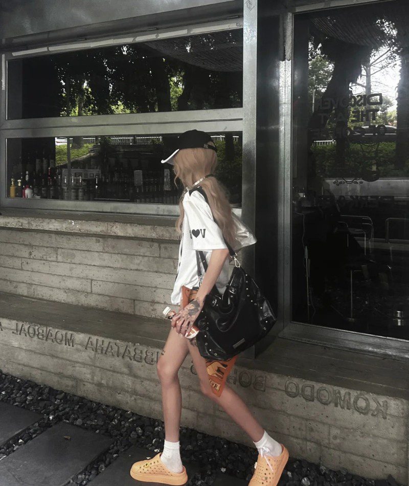 cool girl pic 37