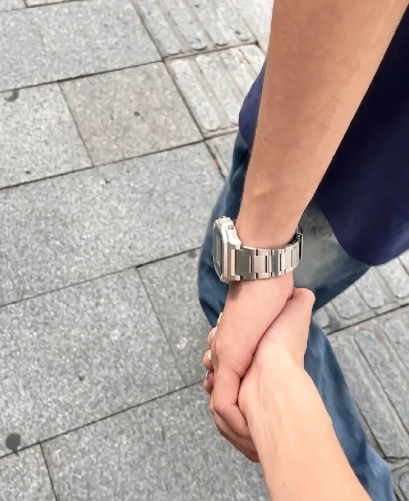 couple hand pic real 23