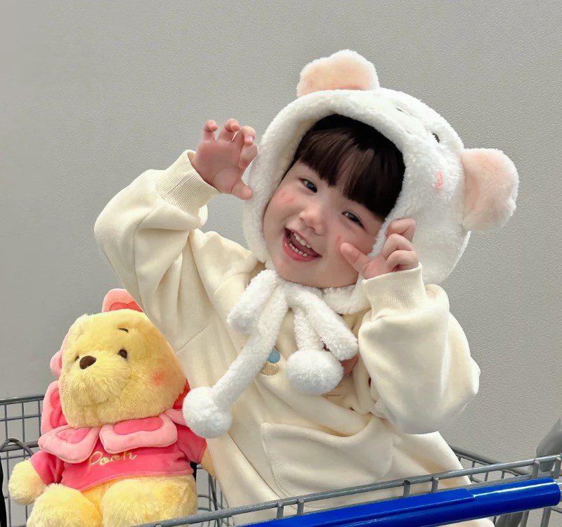 cute girl with teddy bear profile pic 23