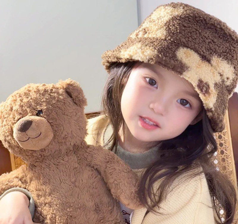 cute girl with teddy bear profile pic 26