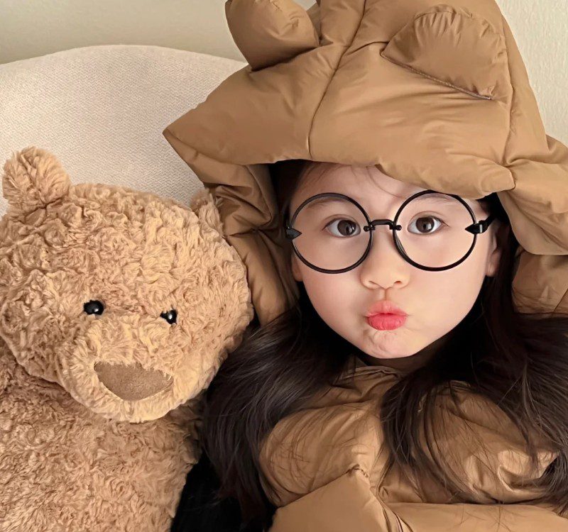 cute girl with teddy bear profile pic 29