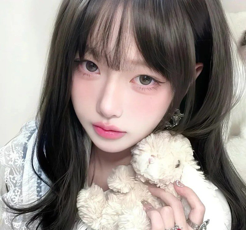 cute girl with teddy bear profile pic 30