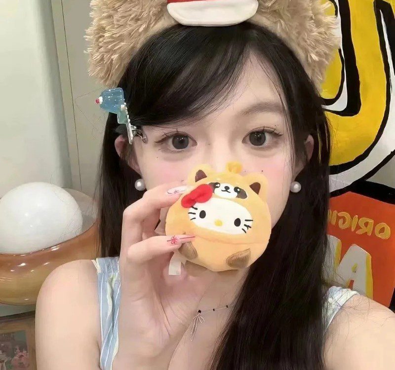 cute girl with teddy bear profile pic 35
