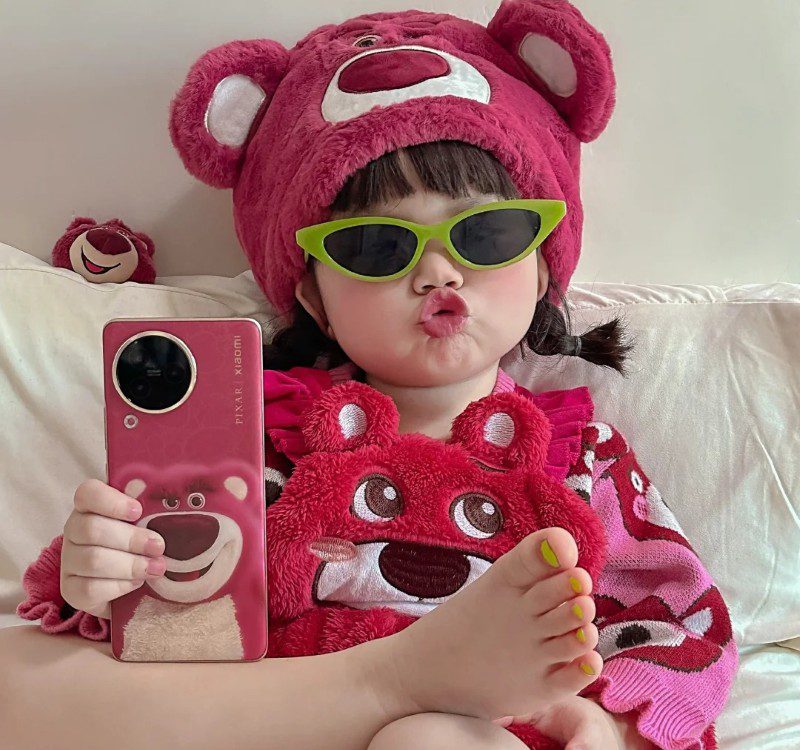 cute girl with teddy bear profile pic 39
