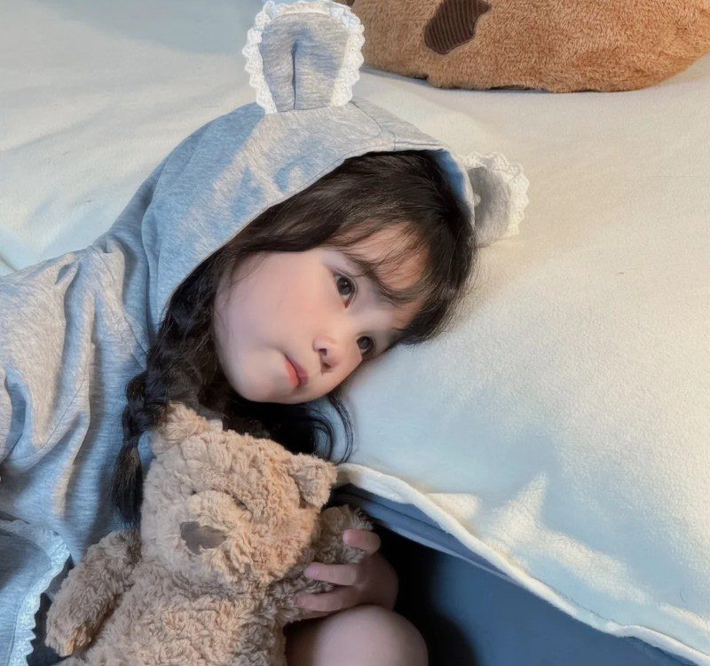 cute girl with teddy bear profile pic 40