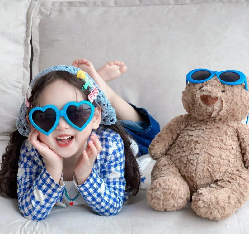 cute girl with teddy bear profile pic 9
