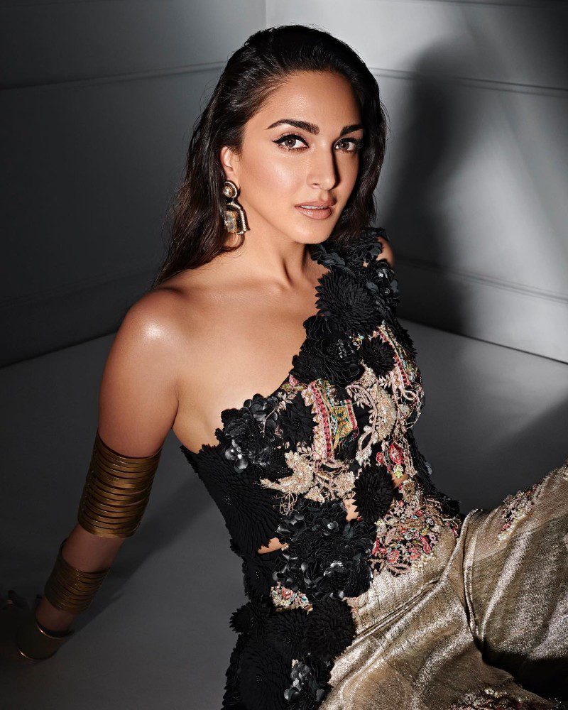 fb dp for girls 25