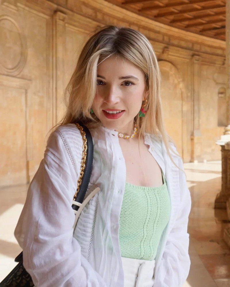 hot girl image dp 2