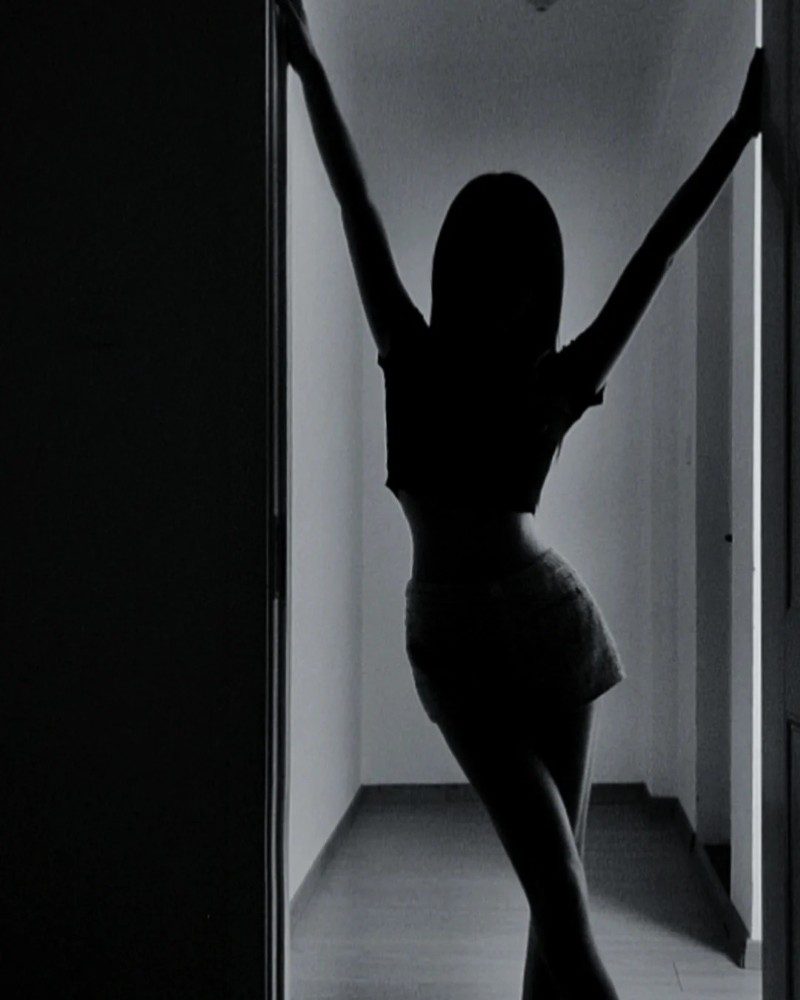 insta dp for girls black 4