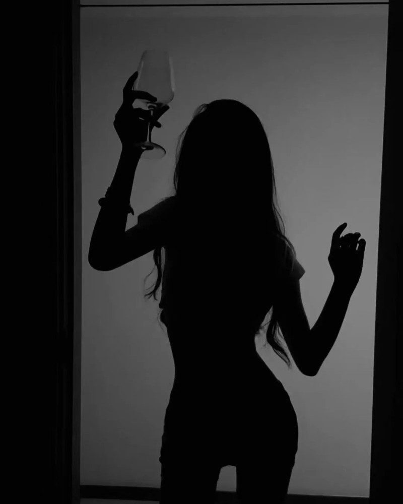 insta dp for girls black 8