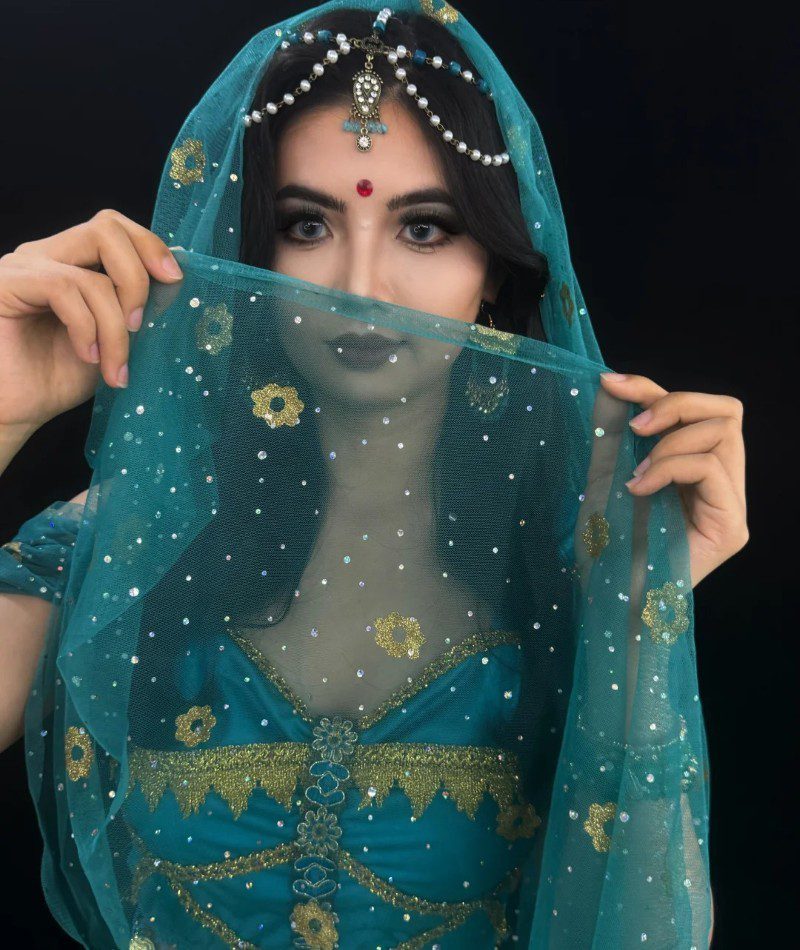 pic of beautiful girl for dp