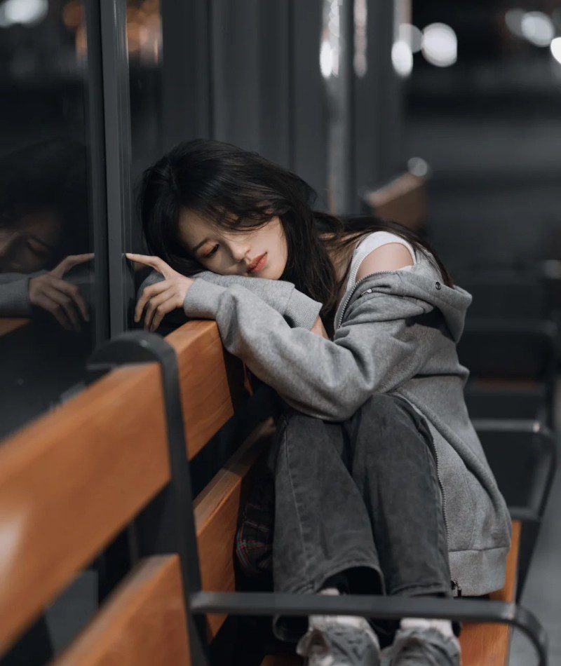 sad pic for girl 27