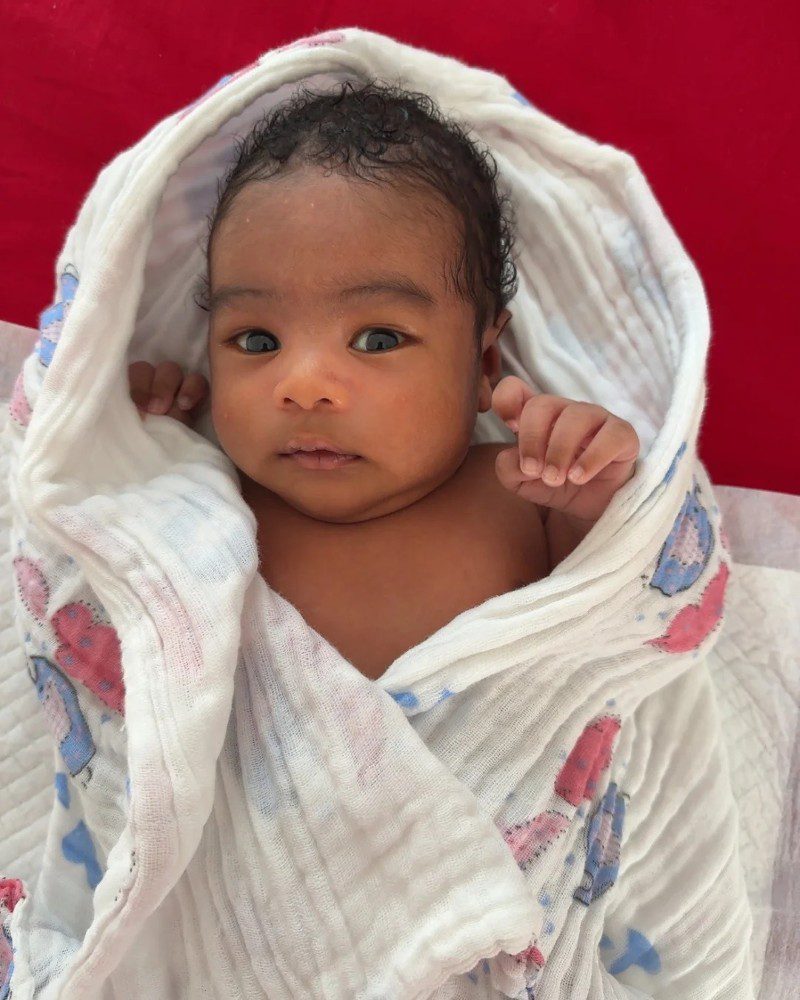 whatsapp dp for baby girl
